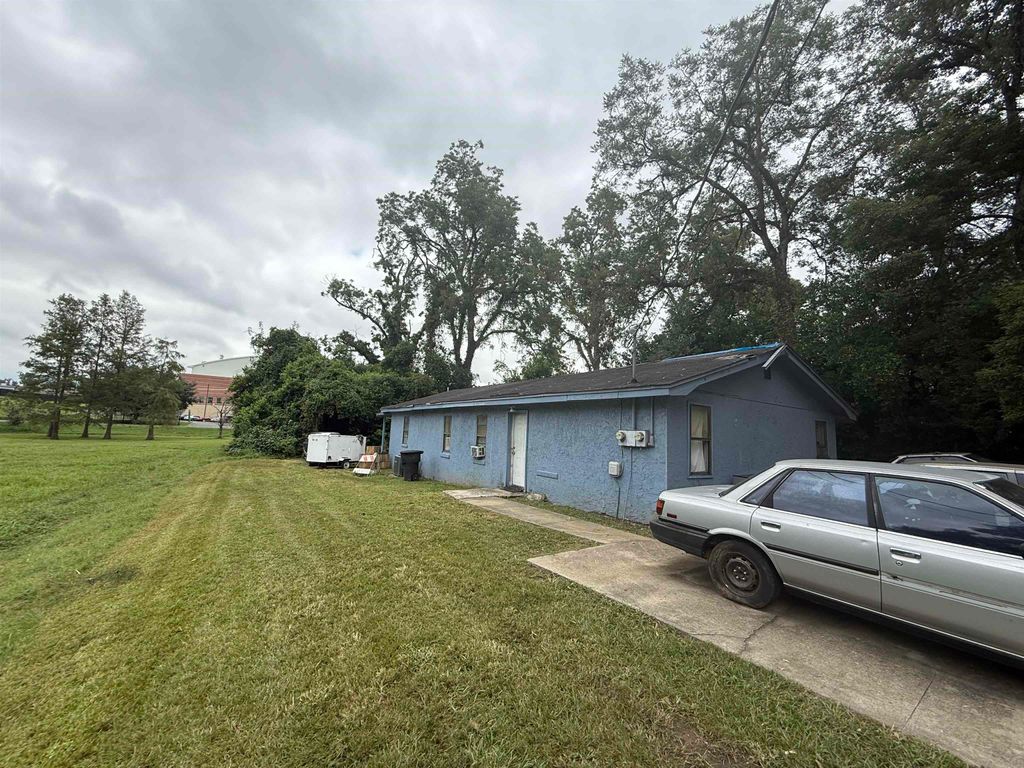 Photo of 522 &amp; 524 Kissimmee Street, Tallahassee, FL 32310 (MLS # 391018)