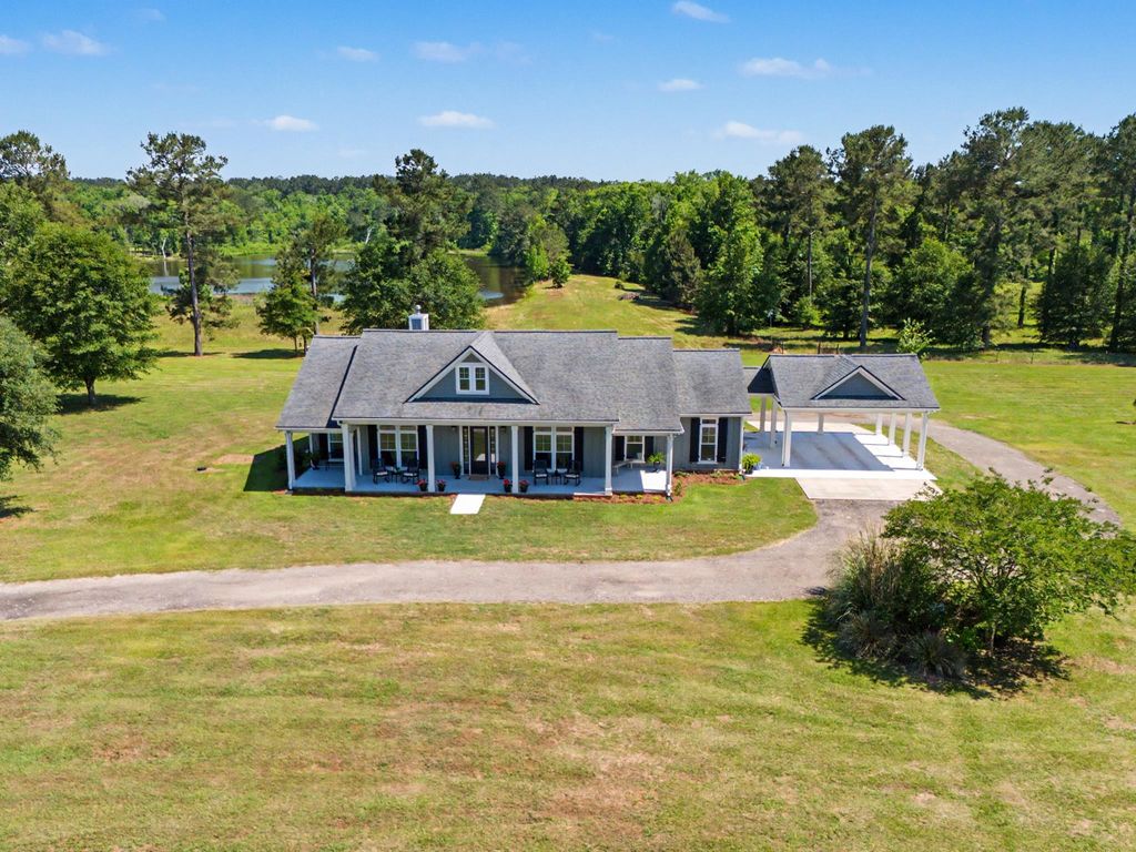 Photo of 1806 Dove Field Run, Tallahassee, FL 32317 (MLS # 399853)