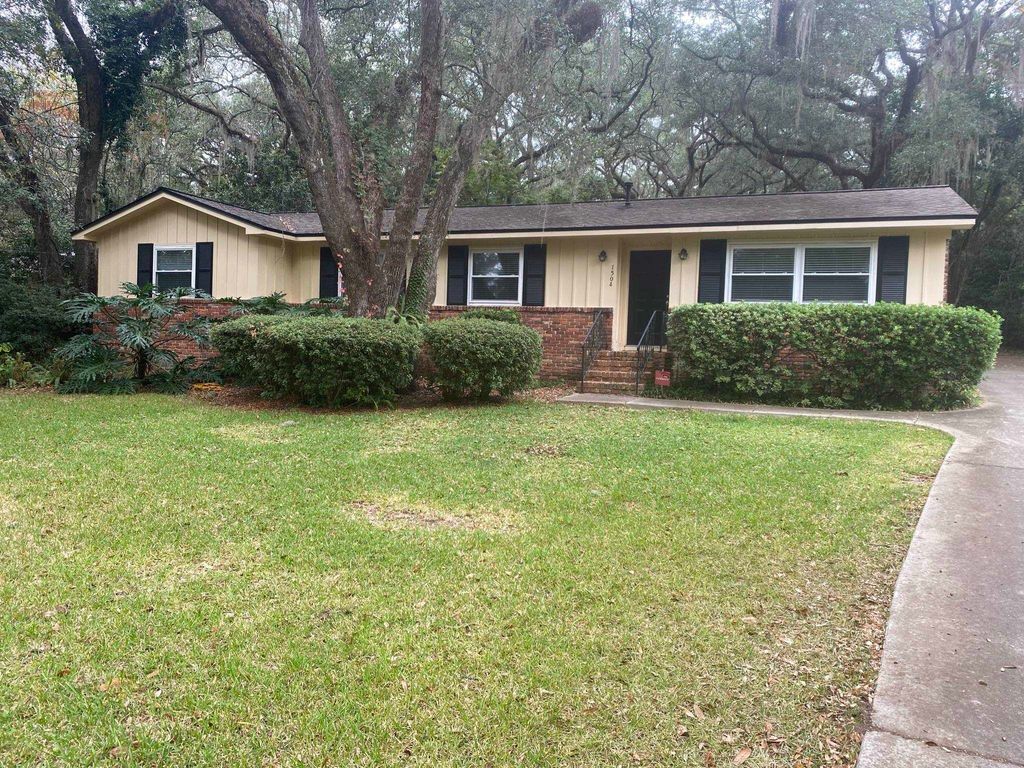 Photo of 1504 Sunset Lane, Tallahassee, FL 32303 (MLS # 400134)