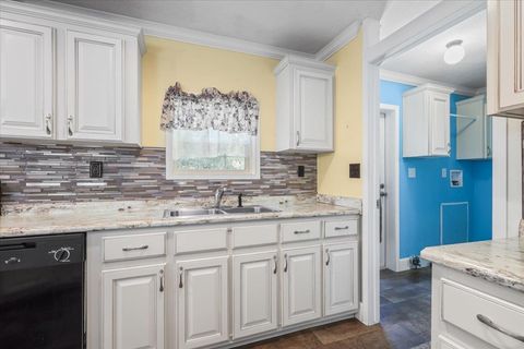 Tiny photo for 1040 Hassell Drive, Tallahassee, FL 32305 (MLS # 390508)