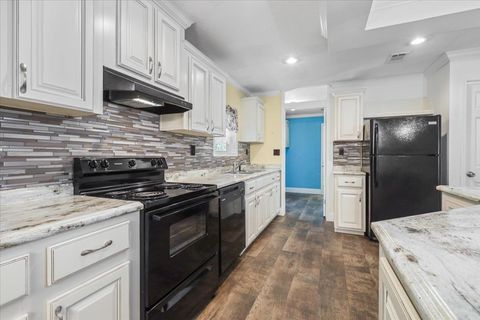 Tiny photo for 1040 Hassell Drive, Tallahassee, FL 32305 (MLS # 390508)