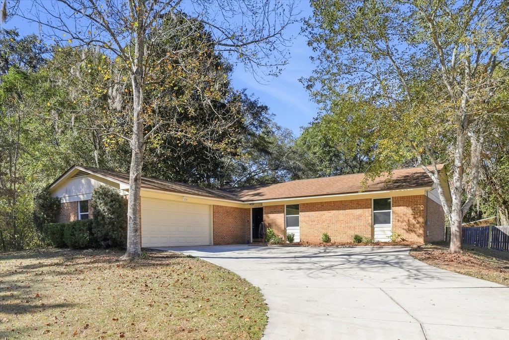 Photo of 1916 Faulk Drive, Tallahassee, FL 32303 (MLS # 393198)