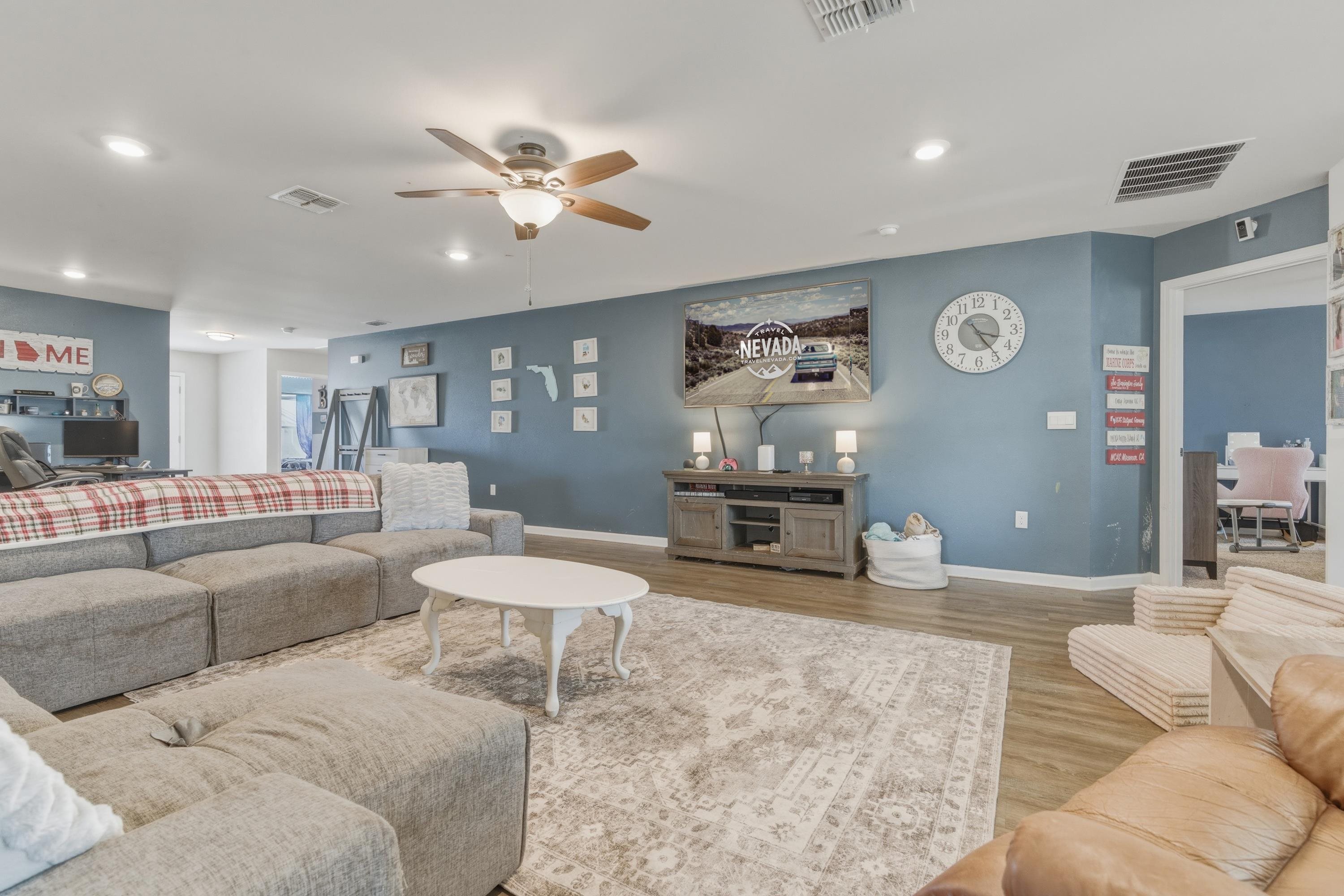 123 E Pecan Street