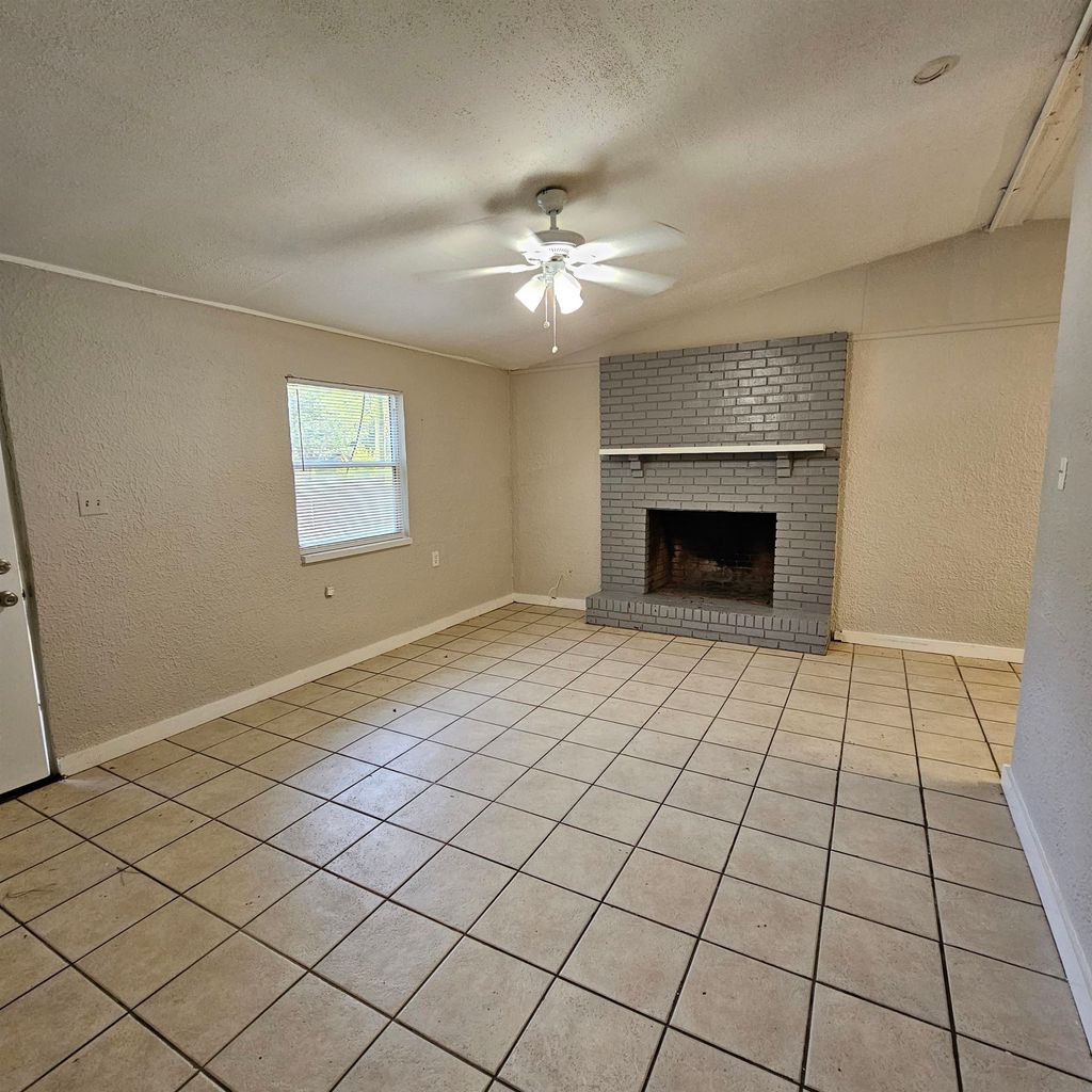 Photo of 1516 Majestic Avenue, Tallahassee, FL 32304 (MLS # 387401)