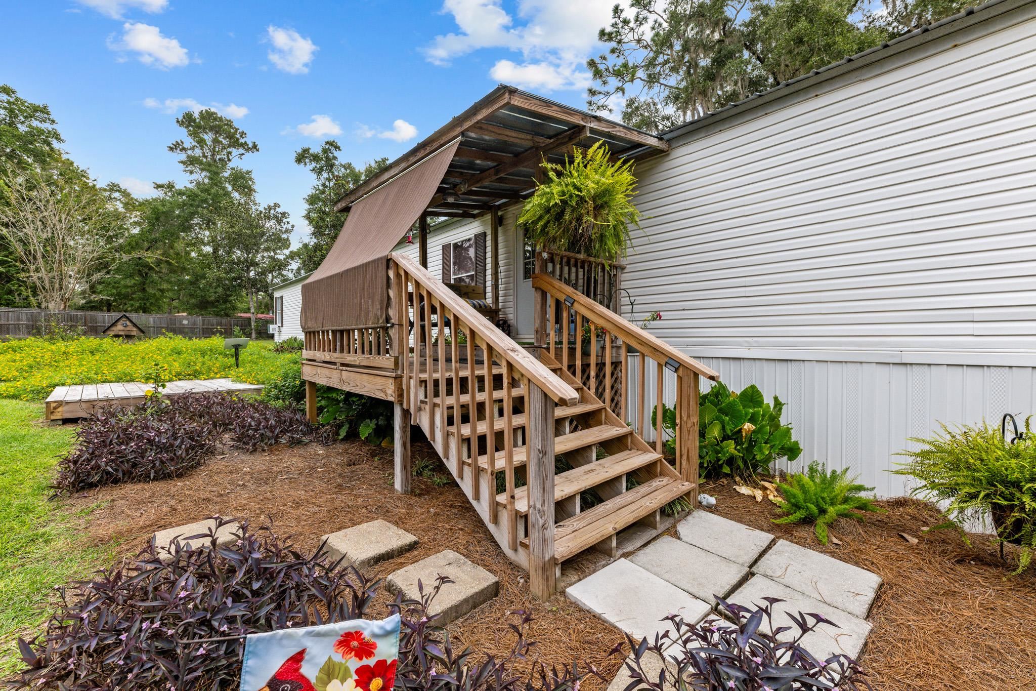 16856 AQUA Lane
