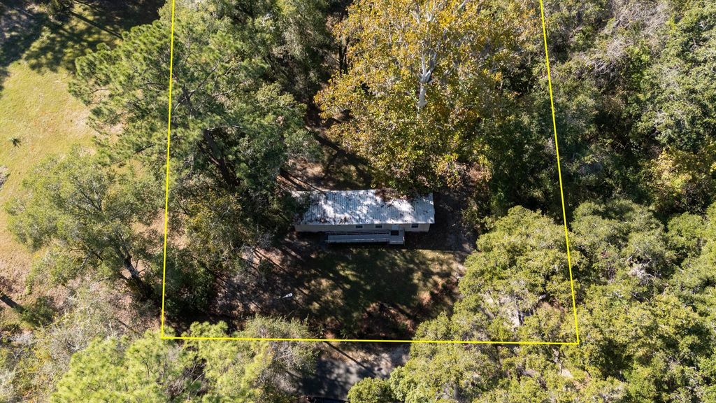 Photo of 159 W Notre Dame Street, Monticello, FL 32344 (MLS # 393308)