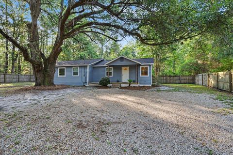 Tiny photo for 10632 Capitola Road, Tallahassee, FL 32317 (MLS # 399646)