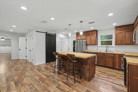 Tiny photo for 10632 Capitola Road, Tallahassee, FL 32317 (MLS # 399646)