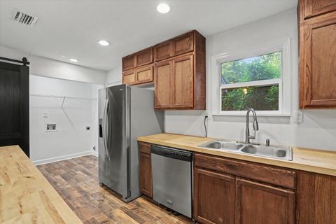 Tiny photo for 10632 Capitola Road, Tallahassee, FL 32317 (MLS # 399646)