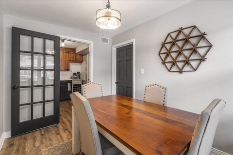 Tiny photo for 104 W 4Th Avenue, Tallahassee, FL 32303 (MLS # 391565)