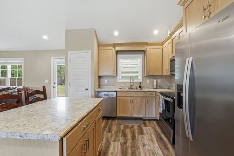 Tiny photo for 90 Trail of Hawk RD, Other Georgia, GA 31643 (MLS # 399503)