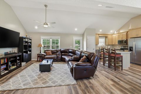 Tiny photo for 90 Trail of Hawk RD, Other Georgia, GA 31643 (MLS # 399503)