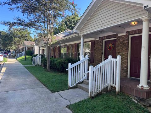 Photo of 2740 W Tharpe Street #203, Tallahassee, FL 32303 (MLS # 390564)