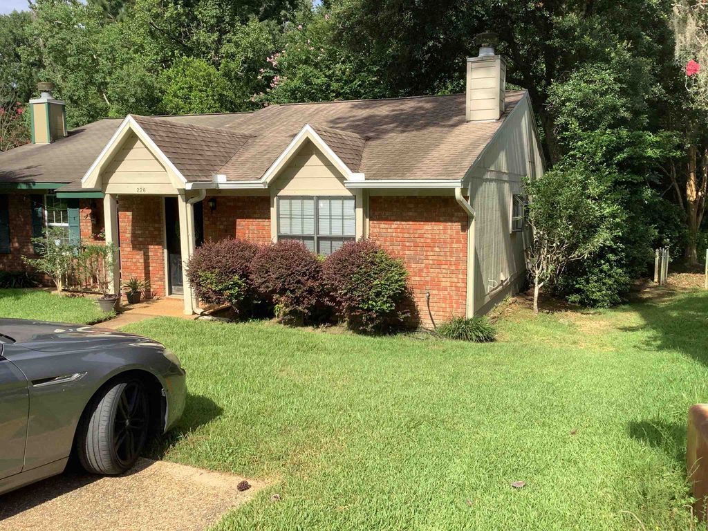 Photo of 226 Whetherbine Drive W. Way, Tallahassee, FL 32301 (MLS # 388348)