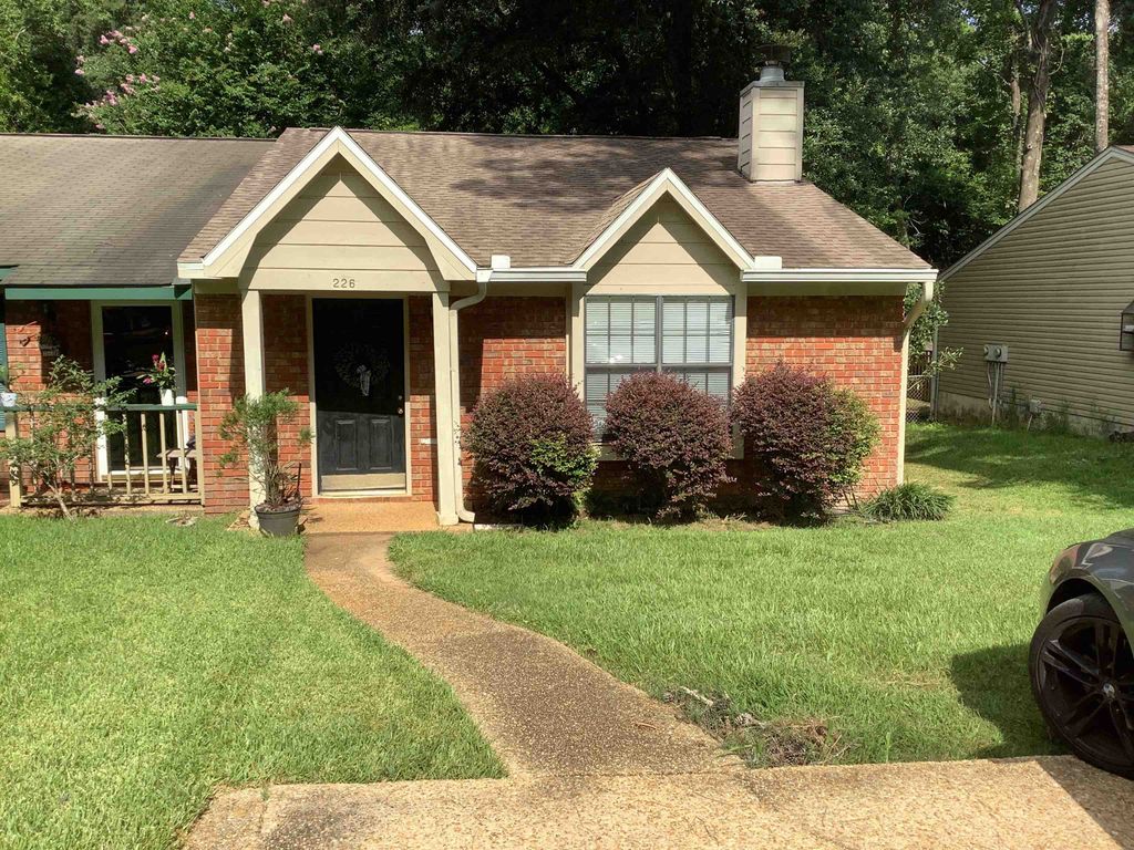 Photo of 226 Whetherbine Drive W. Way, Tallahassee, FL 32301 (MLS # 388348)