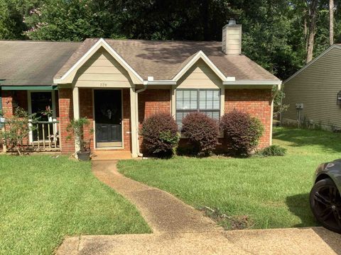 226 Whetherbine Drive W. Tallahassee FL 32301