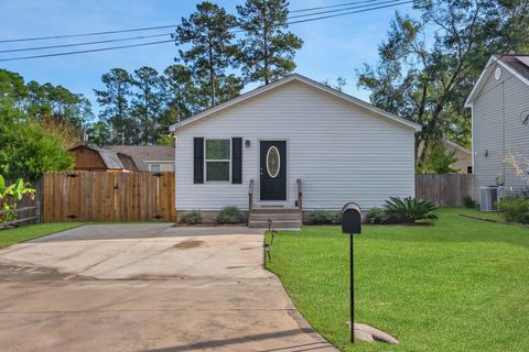 A home in Crawfordville