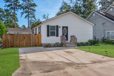 A home in Crawfordville