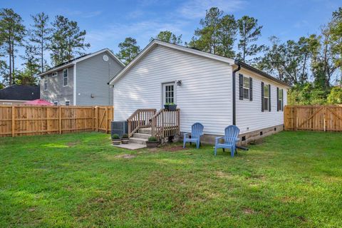 A home in Crawfordville