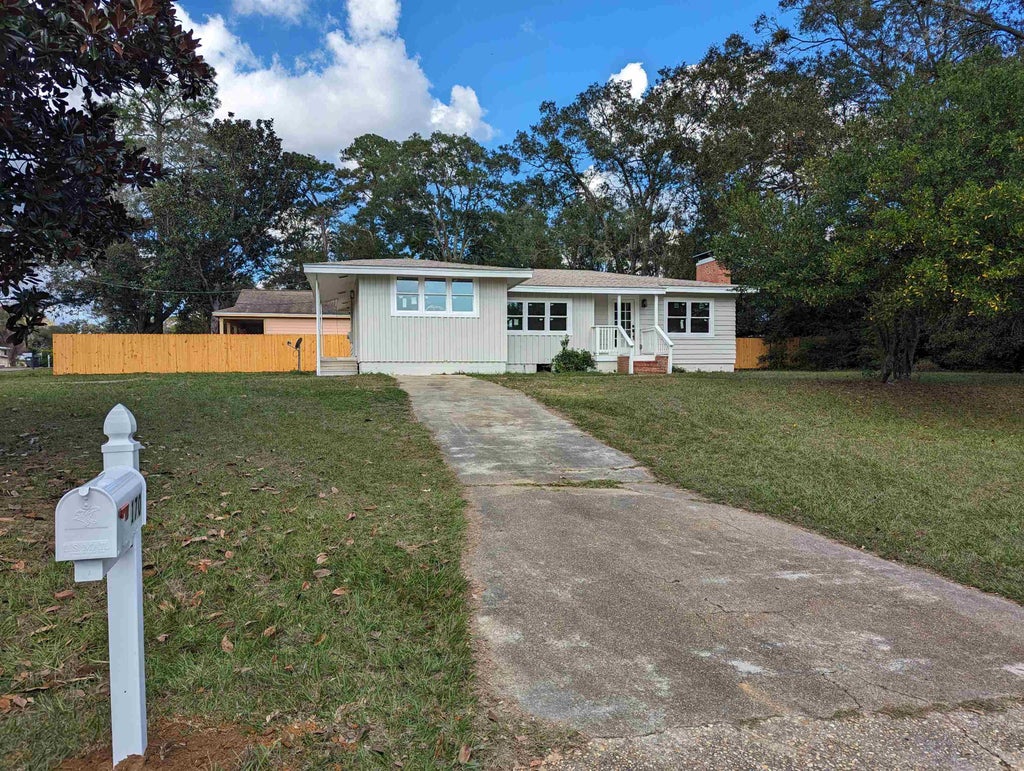 Photo of 170 W Cherokee Street, Monticello, FL 32344 (MLS # 402760)