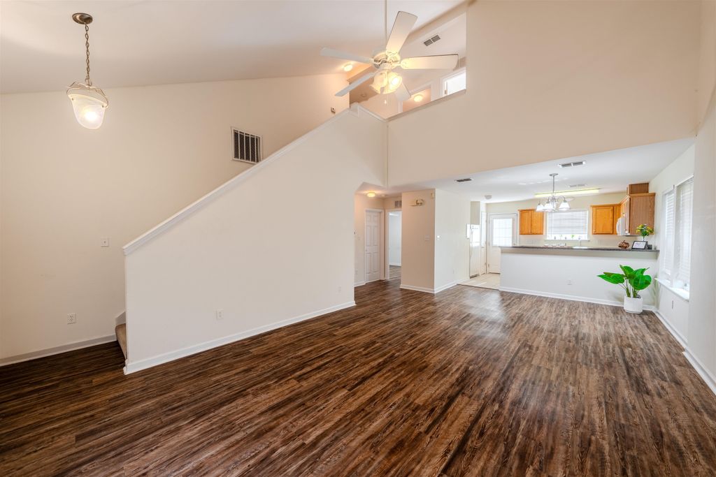 Photo of 1925 Nena Hills Drive, Tallahassee, FL 32304 (MLS # 390217)