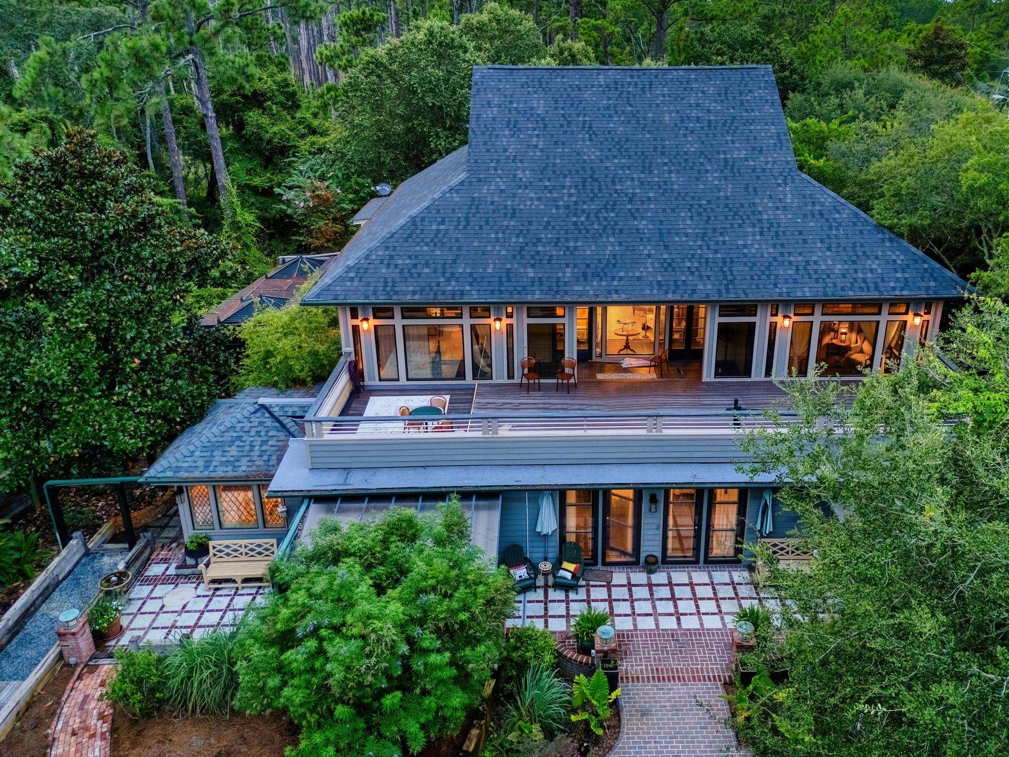 2285 W HWY 98