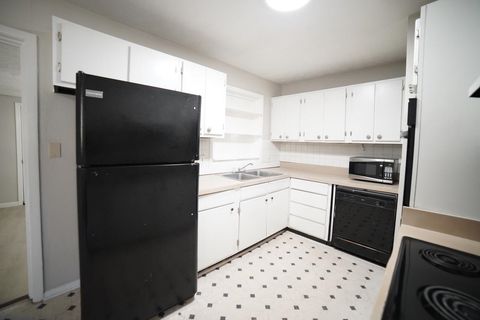 Tiny photo for 318 Meadowbrook Lane, Tallahassee, FL 32304 (MLS # 398974)