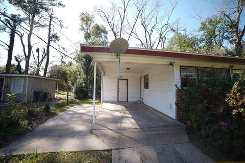 Tiny photo for 318 Meadowbrook Lane, Tallahassee, FL 32304 (MLS # 398974)