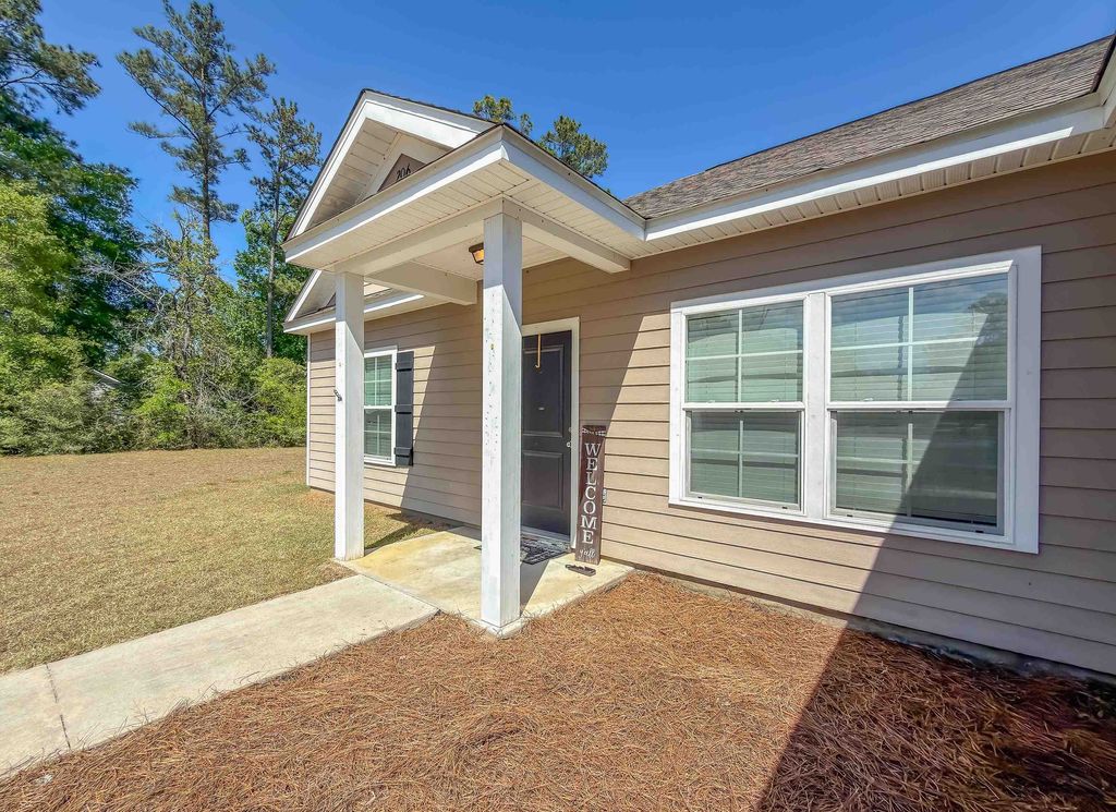 Photo of 206 Scenic Stream Circle, Crawfordville, FL 32327 (MLS # 398576)