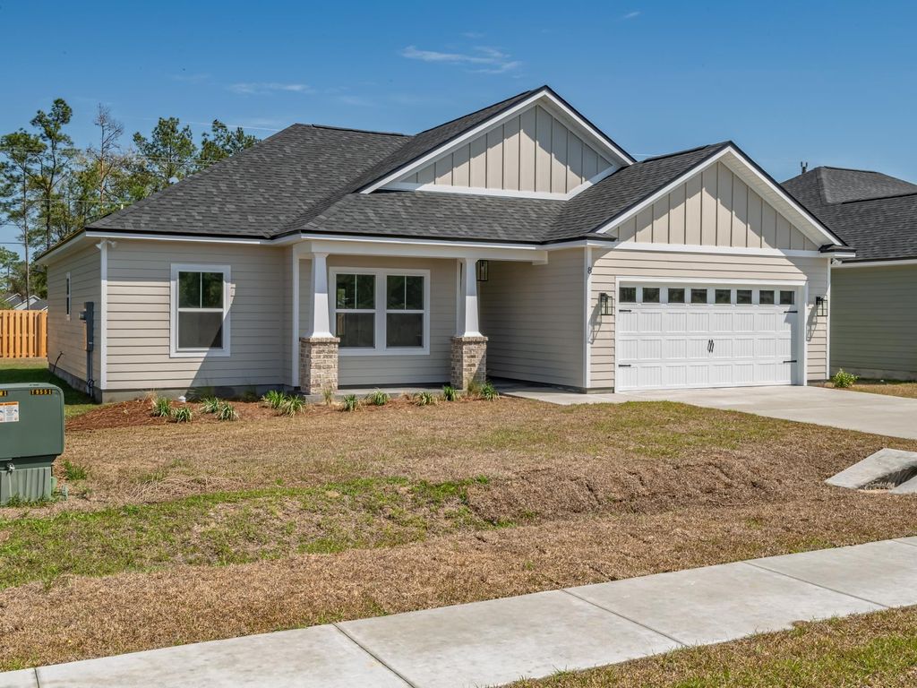 Photo of 8 Divine Loop, Crawfordville, FL 32327 (MLS # 398099)