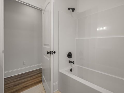 Tiny photo for 8 Divine Loop, Crawfordville, FL 32327 (MLS # 398099)