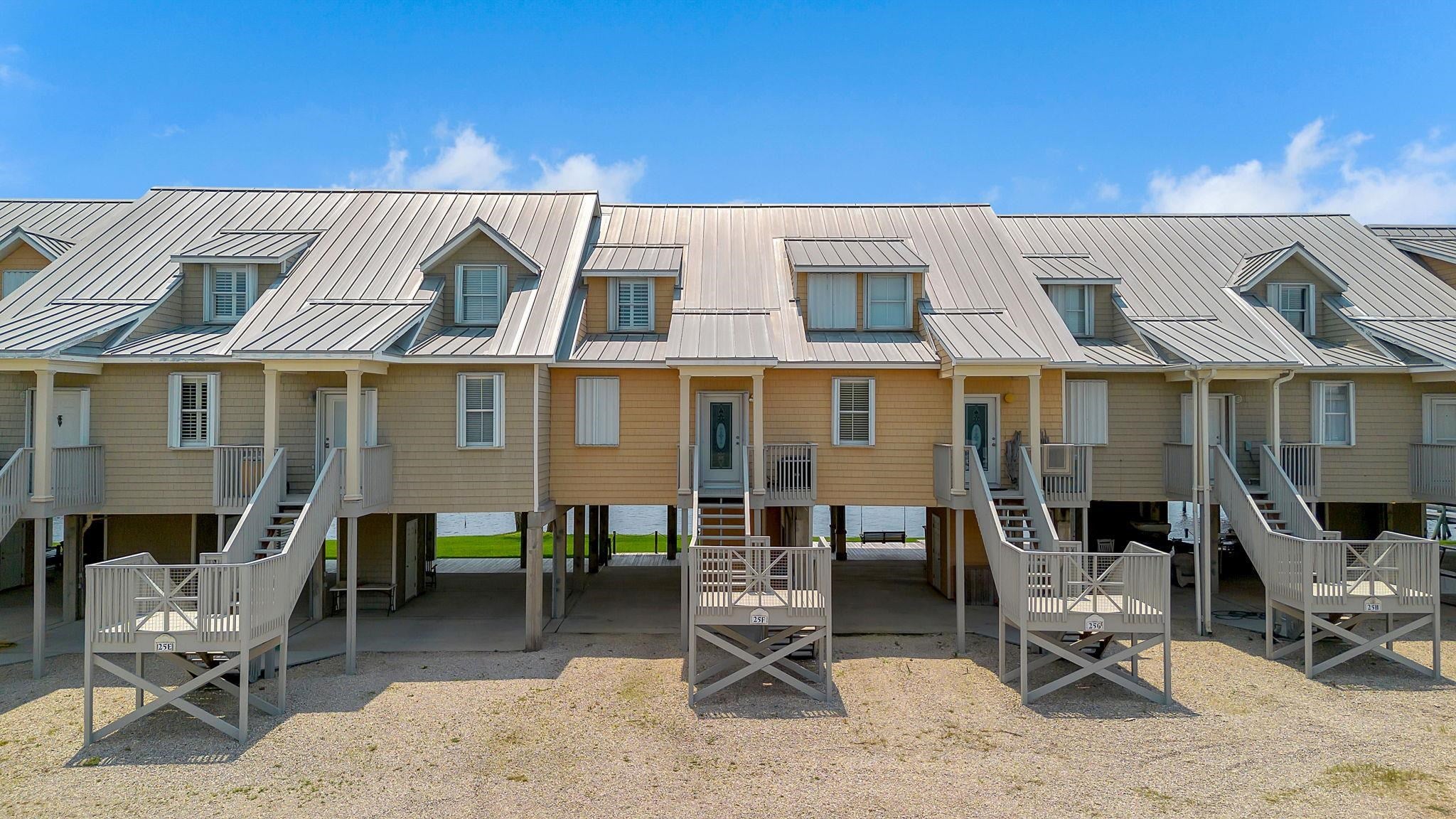 25 Mashes Sands Road F
