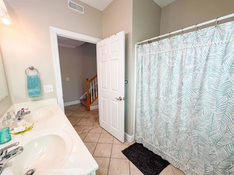 Tiny photo for 709 SE 3rd Street #D, Carrabelle, FL 32322 (MLS # 396866)