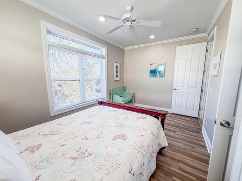 Tiny photo for 709 SE 3rd Street #D, Carrabelle, FL 32322 (MLS # 396866)