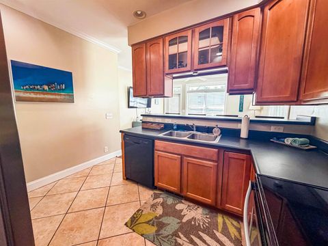 Tiny photo for 709 SE 3rd Street #D, Carrabelle, FL 32322 (MLS # 396866)