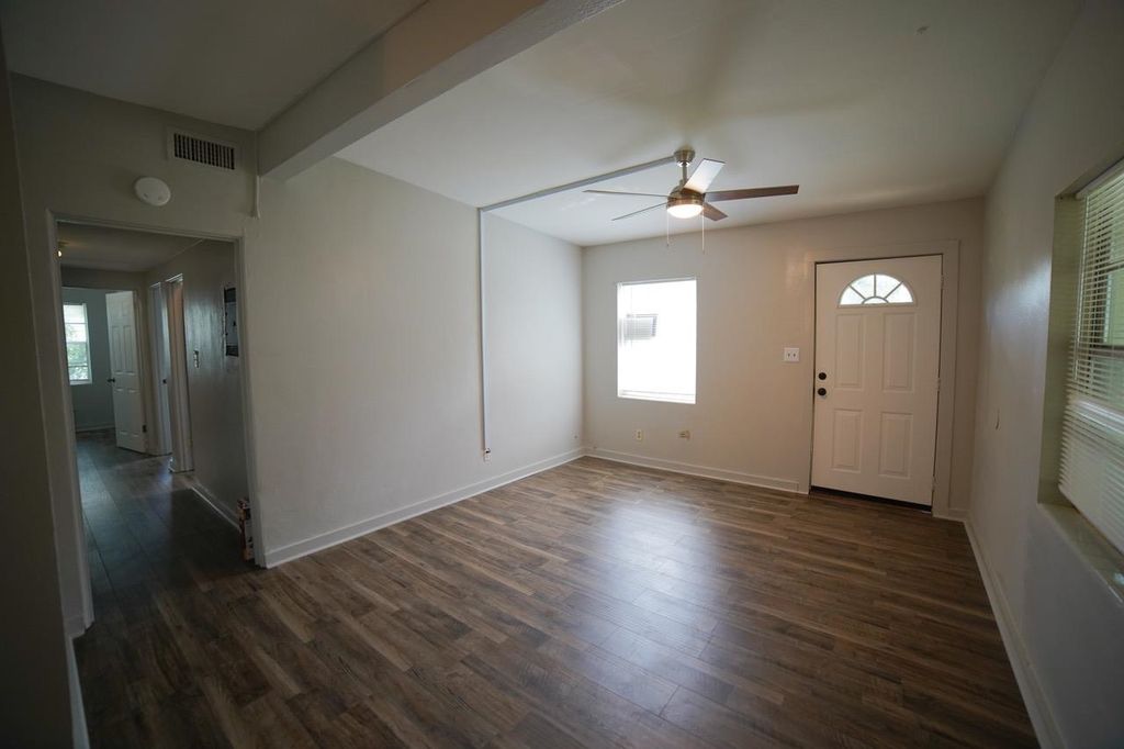 Photo of 1015 Joe Louis Street, Tallahassee, FL 32304 (MLS # 388643)