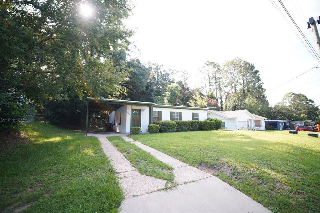 Photo of 1015 Joe Louis Street, Tallahassee, FL 32304 (MLS # 388643)