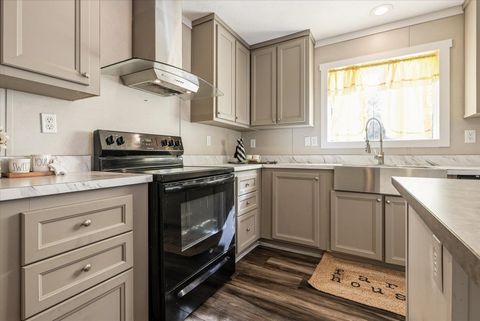 Tiny photo for 961 Hassell Rd, Tallahassee, FL 32305 (MLS # 395449)