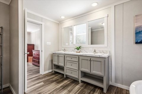 Tiny photo for 961 Hassell Rd, Tallahassee, FL 32305 (MLS # 395449)