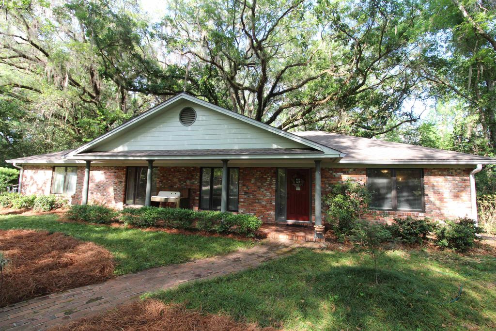 Photo of 2021 Quinn Court, Tallahassee, FL 32309 (MLS # 399251)