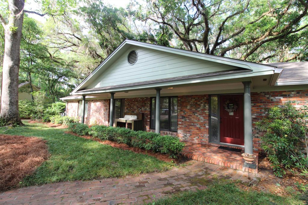 Photo of 2021 Quinn Court, Tallahassee, FL 32309 (MLS # 399251)