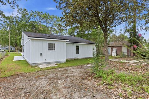 Tiny photo for 274 Water Oak Drive, Tallahassee, FL 32305 (MLS # 402075)