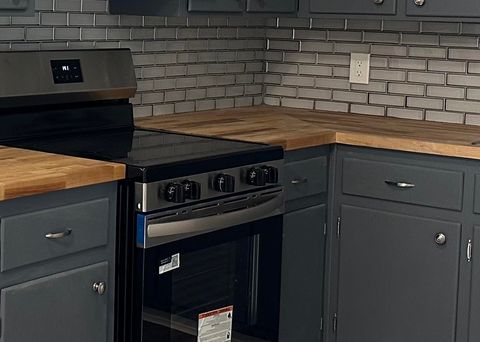 Tiny photo for 3423 N. Ridge Road Rd, Tallahassee, FL 32305 (MLS # 394983)