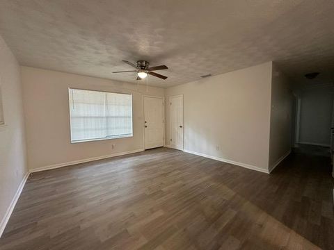 Tiny photo for 3423 N. Ridge Road Rd, Tallahassee, FL 32305 (MLS # 394983)