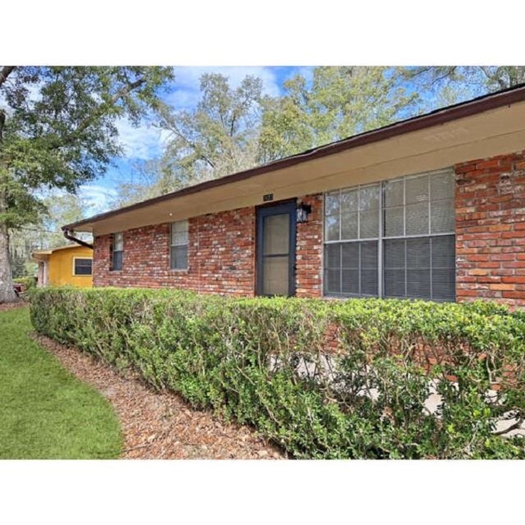 Photo of 3423 N. Ridge Road Rd, Tallahassee, FL 32305 (MLS # 394983)