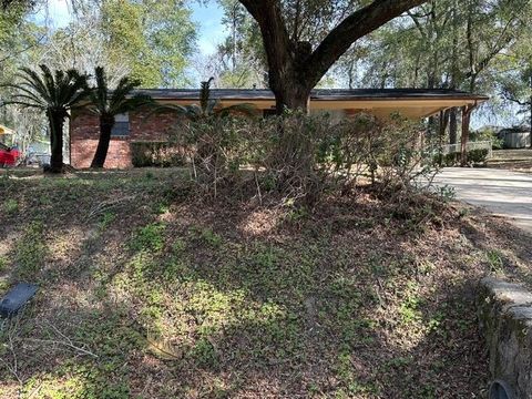 Tiny photo for 3423 N. Ridge Road Rd, Tallahassee, FL 32305 (MLS # 394983)