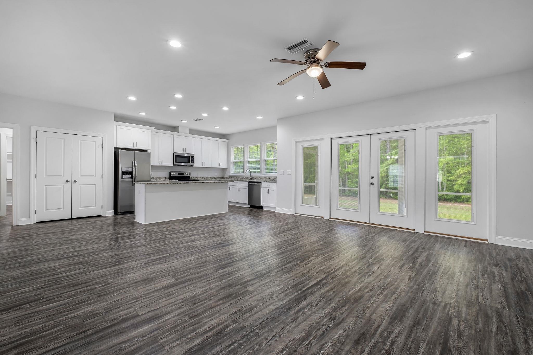 140 SHUMARD Court