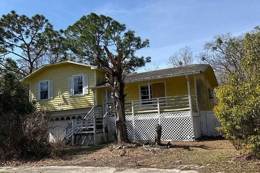 Photo of 3401 Seminole Avenue, Other Florida, FL 32765 (MLS # 397371)