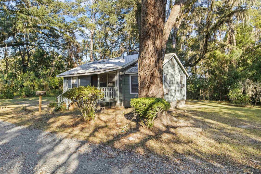 Photo of 2611 Red Arrow Road, Tallahassee, FL 32301 (MLS # 394061)