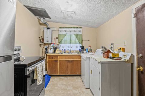 Tiny photo for 2611 Red Arrow Road, Tallahassee, FL 32301 (MLS # 394061)